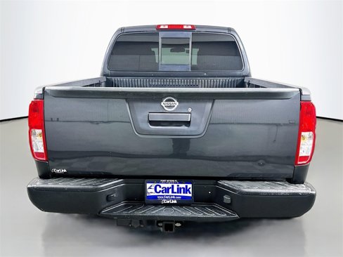 Used 2015 Nissan Frontier SV image 6