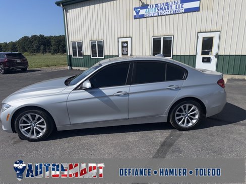 Used 2018 BMW 320i xDrive Sedan w/ Convenience Package image 5