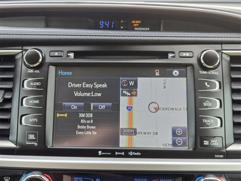 Used 2018 Toyota Highlander Limited Platinum image 19
