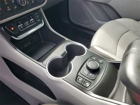 Used 2020 GMC Terrain SLT image 26