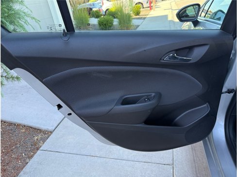 Used 2019 Chevrolet Cruze LT image 31