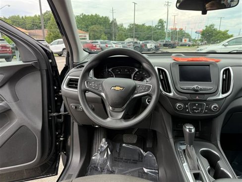 Used 2020 Chevrolet Equinox LT image 17