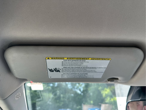Used 2018 Toyota Corolla LE image 38