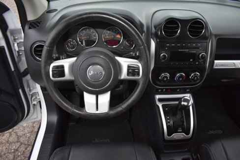 Used 2015 Jeep Compass High Altitude image 36