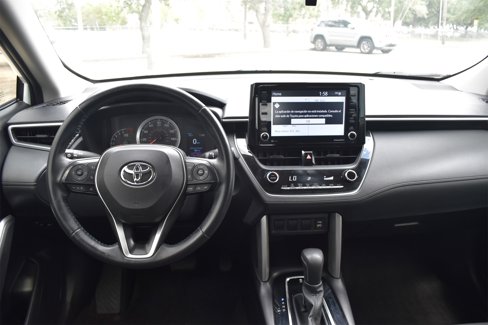 Used 2022 Toyota Corolla Cross LE image 9