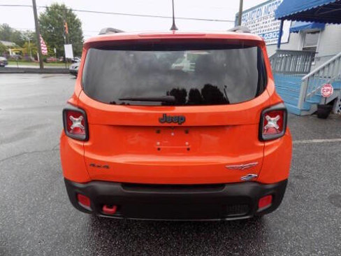 Used 2015 Jeep Renegade Trailhawk w/ Popular Equipment Group image 8