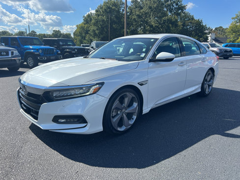 Used 2018 Honda Accord Touring image 14