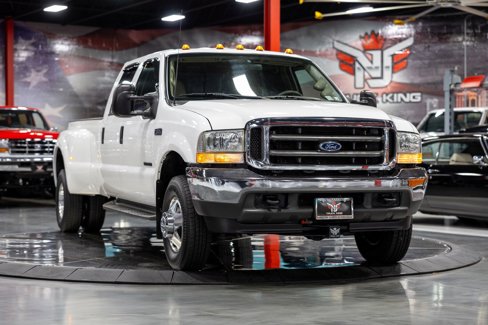 Used 2002 Ford F350 Lariat image 2