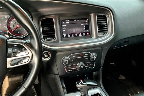 Used 2020 Dodge Charger SXT w/ Leather Interior Group image 9