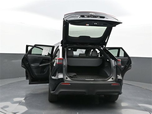 Used 2025 Toyota bZ4X AWD image 35