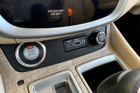 Used 2020 Nissan Murano SV image 32