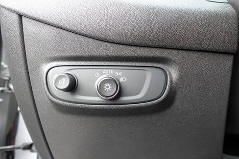 Used 2021 Chevrolet Equinox LT image 17