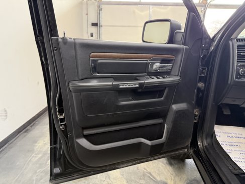 Used 2014 RAM 1500 Laramie w/ Convenience Group image 10