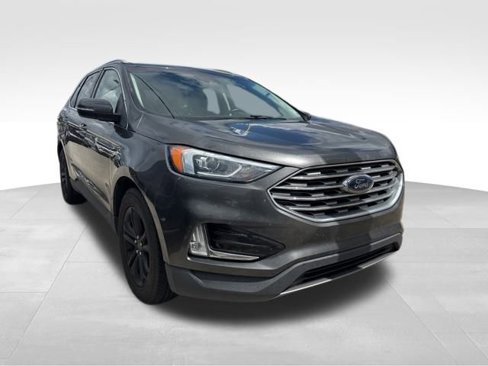 Used 2019 Ford Edge SEL image 2