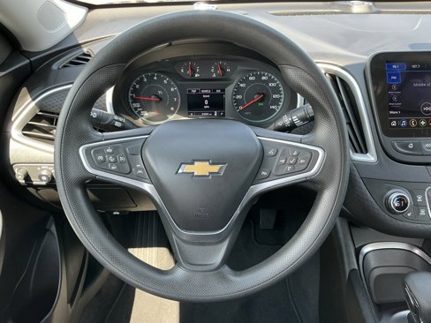 Used 2022 Chevrolet Malibu LT image 41