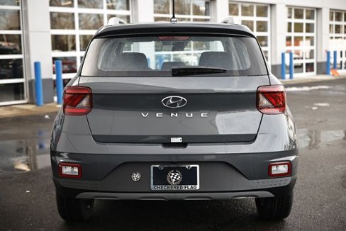 New 2025 Hyundai Venue SEL image 3