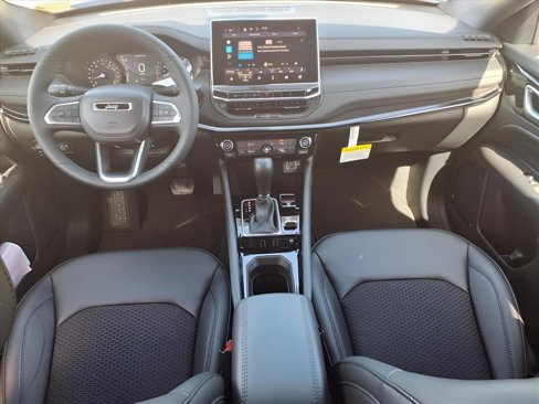 New 2025 Jeep Compass Latitude w/ Altitude Special Edition image 8