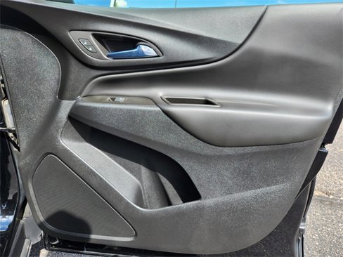 Used 2022 Chevrolet Equinox LT image 17
