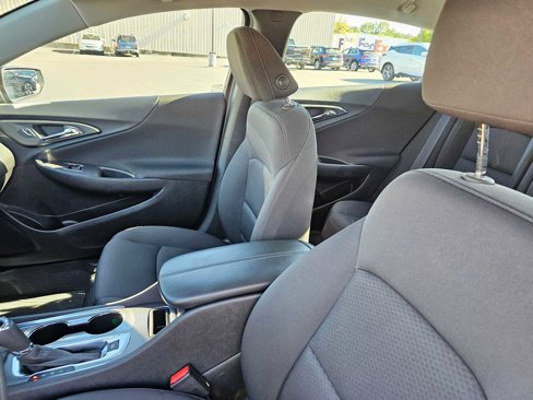 Used 2019 Chevrolet Malibu Hybrid image 23