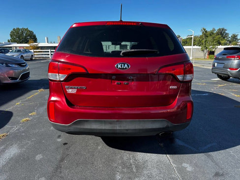 Used 2015 Kia Sorento LX image 5
