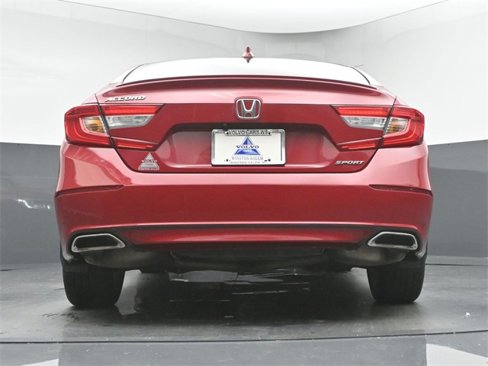 Used 2018 Honda Accord Sport image 15