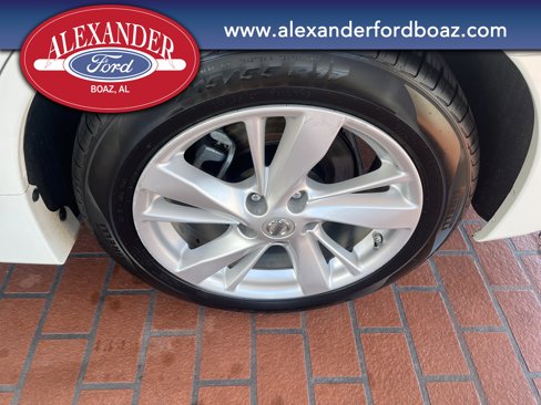 Used 2015 Nissan Altima 2.5 SV image 7