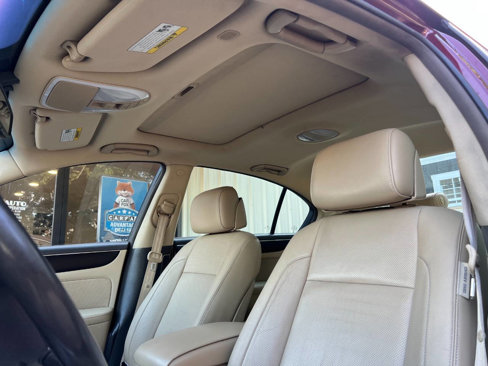 Used 2012 Hyundai Genesis 3.8 w/ Premium Pkg image 11