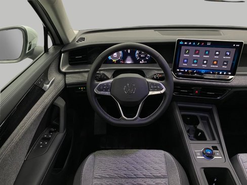 New 2025 Volkswagen Tiguan S image 12