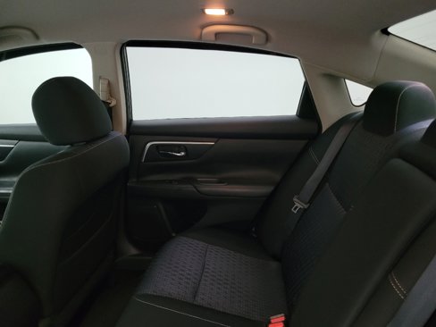 Used 2016 Nissan Altima 2.5 SV image 18