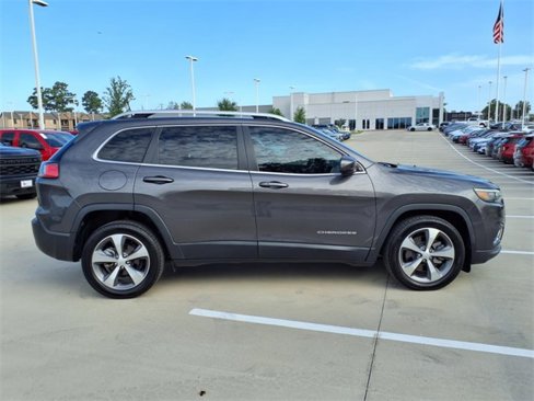 Used 2021 Jeep Cherokee Limited image 11