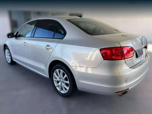 Used 2011 Volkswagen Jetta SE image 7