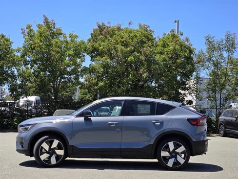 Certified 2023 Volvo C40 P8 Recharge Ultimate image 7