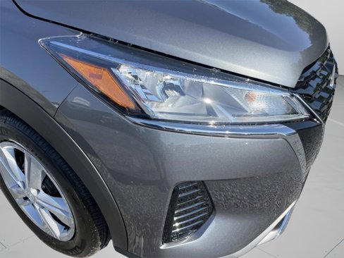 New 2025 Nissan Kicks S image 28