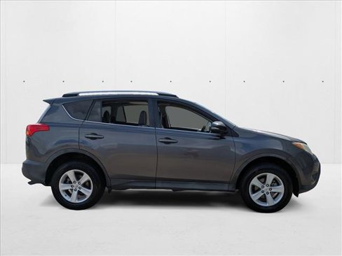 Used 2014 Toyota RAV4 XLE image 4