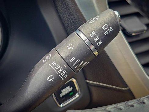 Used 2020 GMC Acadia SLT image 20