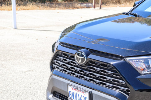 Used 2021 Toyota RAV4 XLE Premium image 6