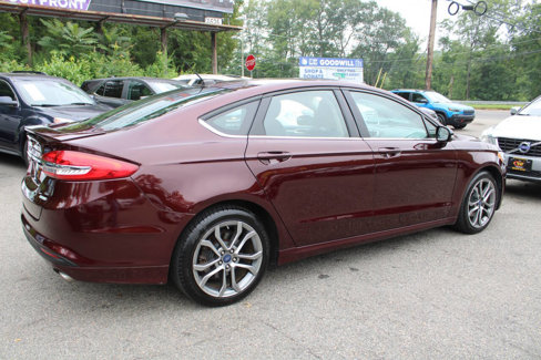 Used 2017 Ford Fusion SE w/ Equipment Group 201A image 7