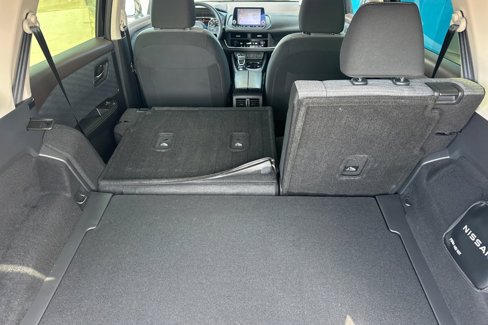 Used 2023 Nissan Rogue SV image 18