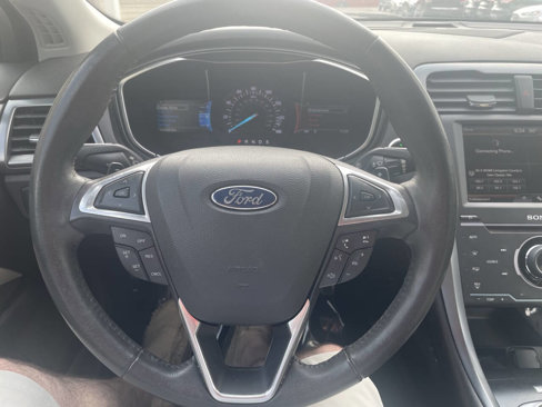 Used 2015 Ford Fusion Titanium image 18