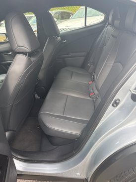 Used 2023 Lexus UX 250h AWD image 5