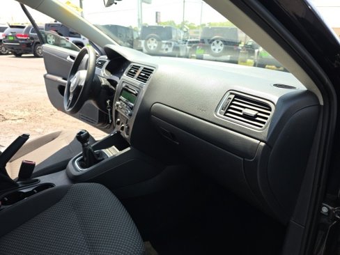 Used 2012 Volkswagen Jetta S image 34