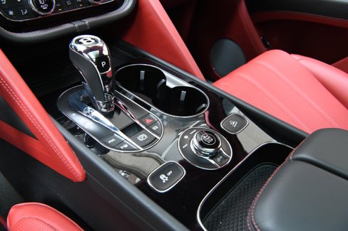 Used 2023 Bentley Bentayga image 18
