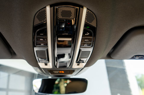 Used 2022 Porsche Cayenne S image 32