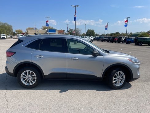 Used 2022 Ford Escape SE w/ Cold Weather Package image 13