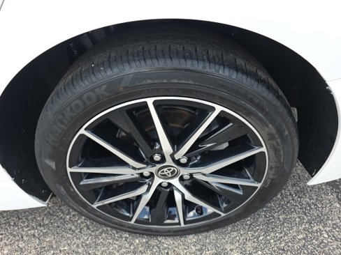 Used 2022 Toyota Camry SE image 29