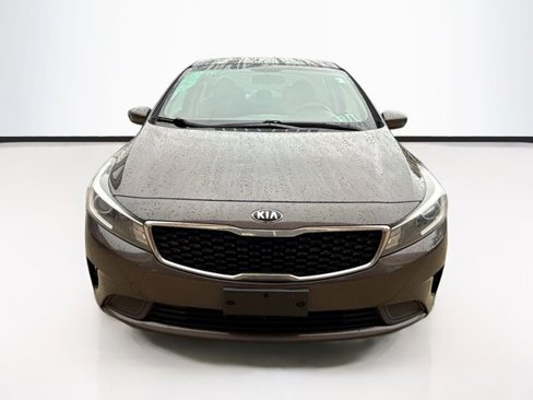 Used 2018 Kia Forte LX image 4