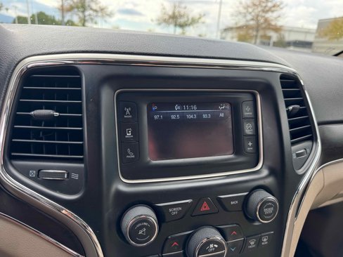 Used 2014 Jeep Grand Cherokee Limited image 21