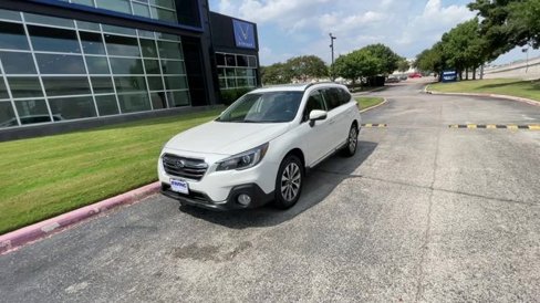 Used 2019 Subaru Outback 2.5i Touring image 2