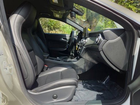 Used 2018 Mercedes-Benz CLA 250 image 23