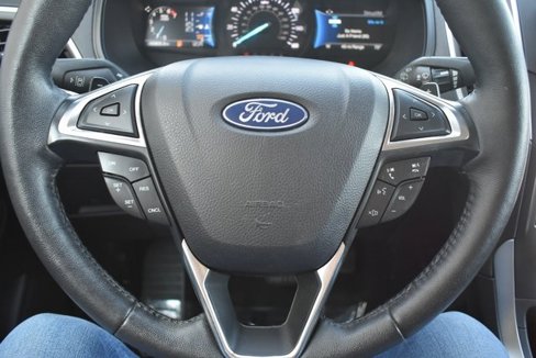 Used 2022 Ford Edge SEL w/ Convenience Package image 17